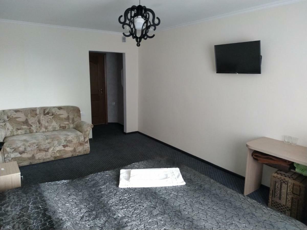פינסק Hotel Complex Pripyat מראה חיצוני תמונה